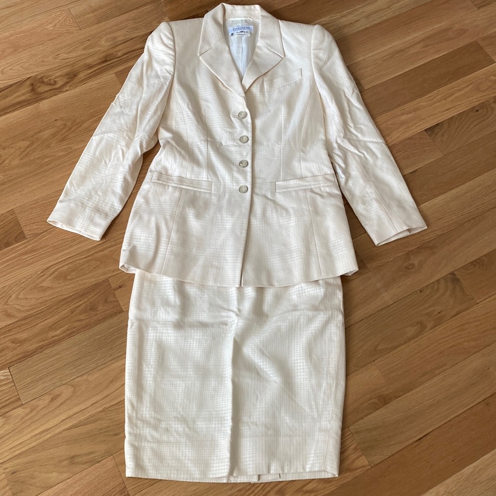 Vintage Escada skirt suit size 36